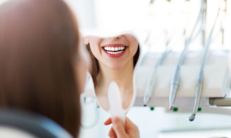 The benefits of professional teeth whitening extend beyond mere aesthetics. They encompass oral health and overall well-being.